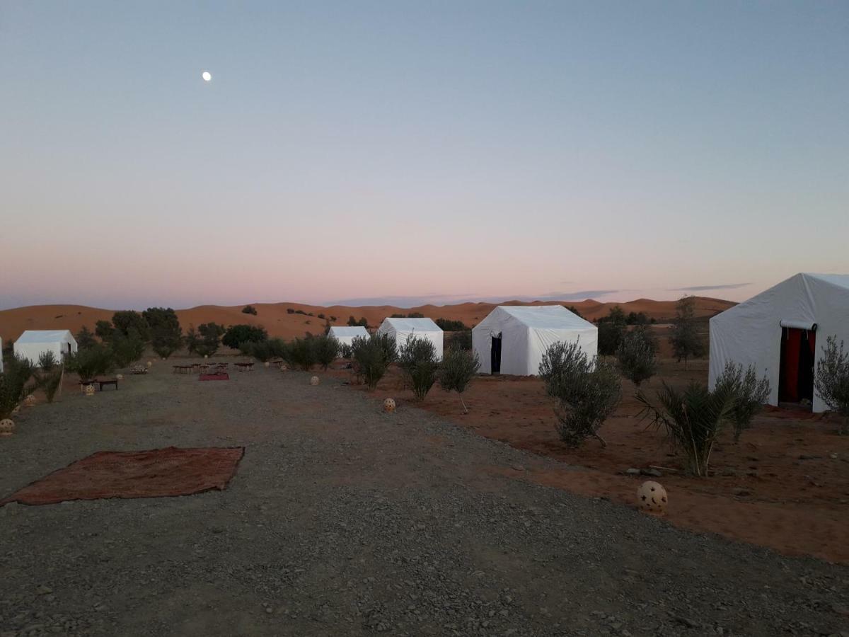 Bivouac Erg Znaigui Hotel Merzouga Exterior foto